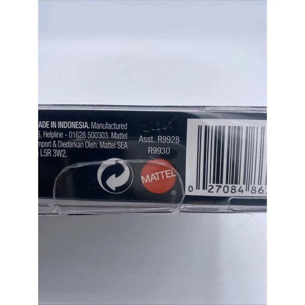 Barbie Basics Look 01-001 Black Label  Accessory Pack 2009 NRFB and MINT